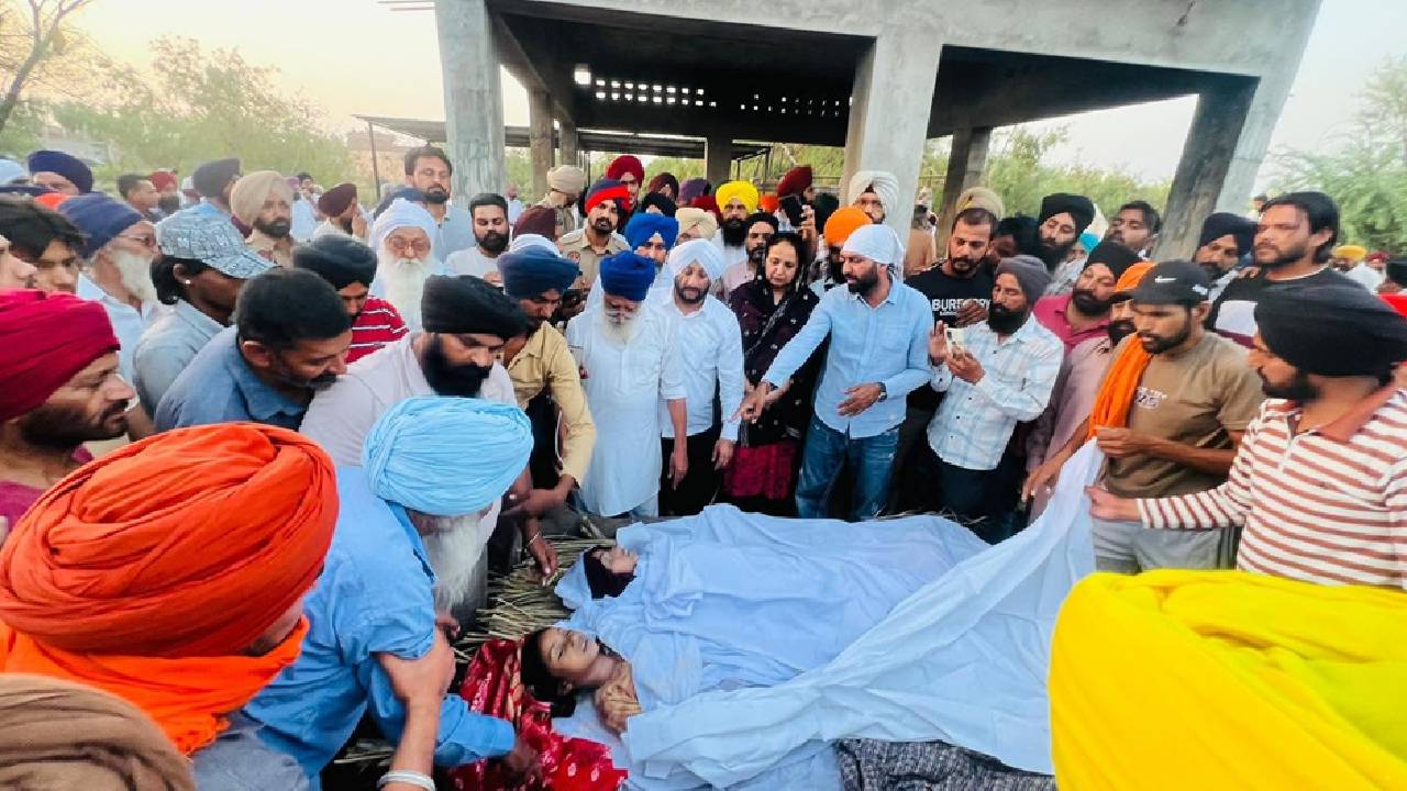 MLA Kulwant Singh meeting family members and villagers in Mojpur to offer condolences following the tragic loss of three children.