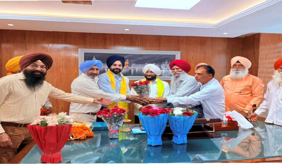 Kulwant Singh Reviews Mohali Development with MC Officials