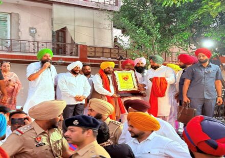 Chief Minister Bhagwant Mann interacting with residents during a public meeting in village Seneta, Mohali.