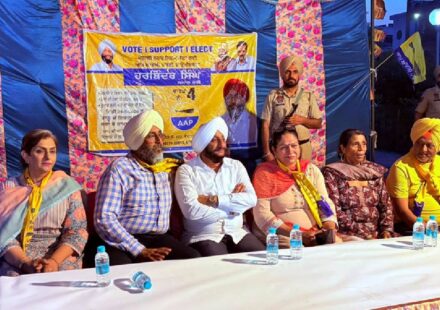 MLA Kulwant Singh interacting with residents during the Aap Di Sarkar Aap Da MC campaign in Wards 3 and 4, Mohali.