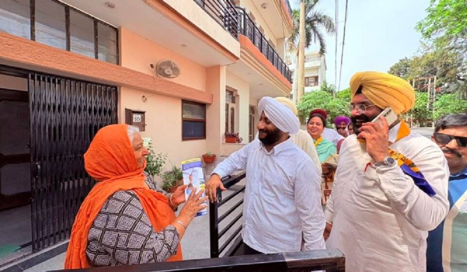 MLA Kulwant Singh meeting residents during a door-to-door election campaign in support of Amarjit Singh and Jugwinder Kaur in Mohali.