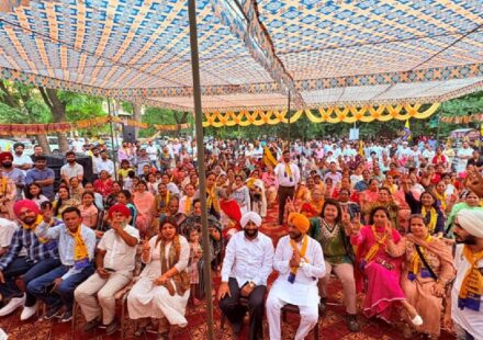 MLA Kulwant Singh interacting with residents during an election campaign in support of Gurjit Singh in Ward 32, Mohali.