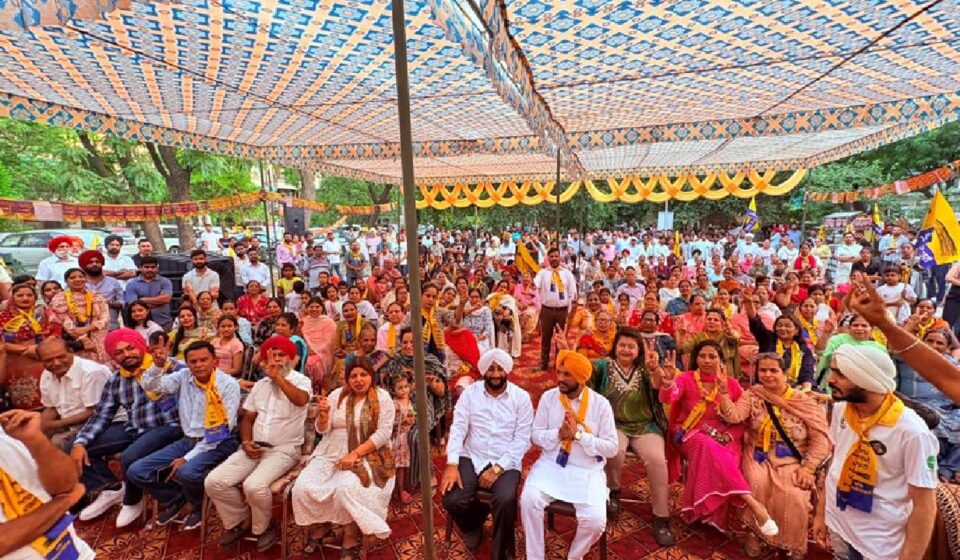 MLA Kulwant Singh interacting with residents during an election campaign in support of Gurjit Singh in Ward 32, Mohali.
