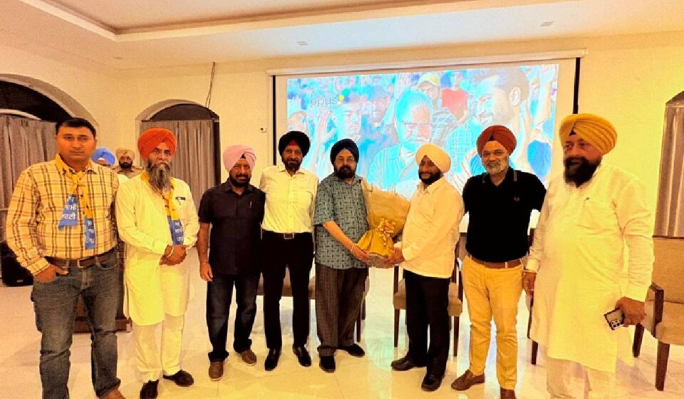 MLA Kulwant Singh interacting with residents during an election campaign in support of Harpal Singh Brar in Ward 50, Mohali.