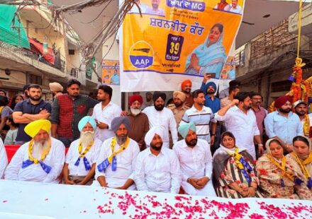 MLA Kulwant Singh interacting with residents during an election campaign in support of Bibi Sharanjit Kaur in Ward 39, Mohali.