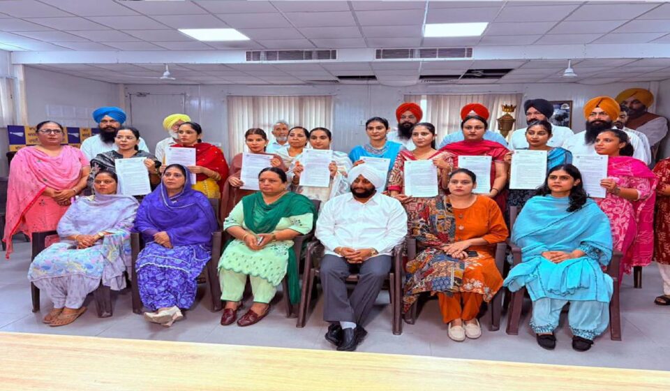MLA Kulwant Singh congratulates newly appointed Anganwadi Workers from Mohali after receiving their appointment letters