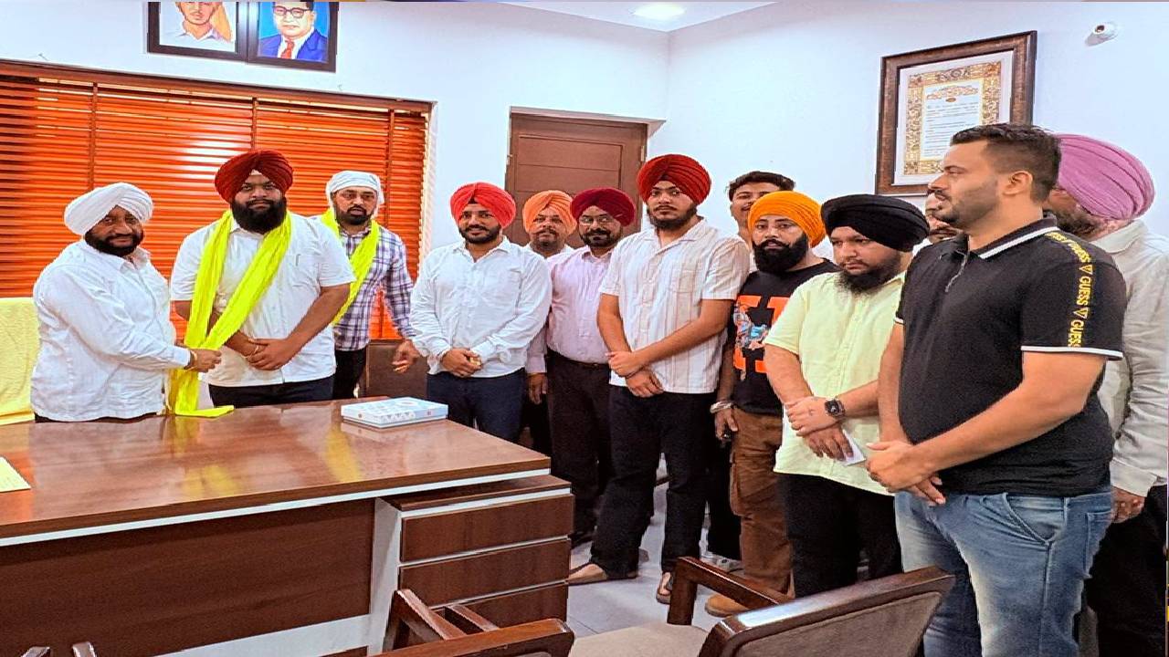 MLA Kulwant Singh congratulates Biswpreet Singh on his appointment as Youth Wing Area Coordinator in Mohali