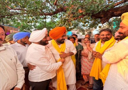 MLA Kulwant Singh interacting with residents during a community meeting in Daun Ramgarh village, SAS Nagar Mohali, discussing development projects and public welfare initiatives