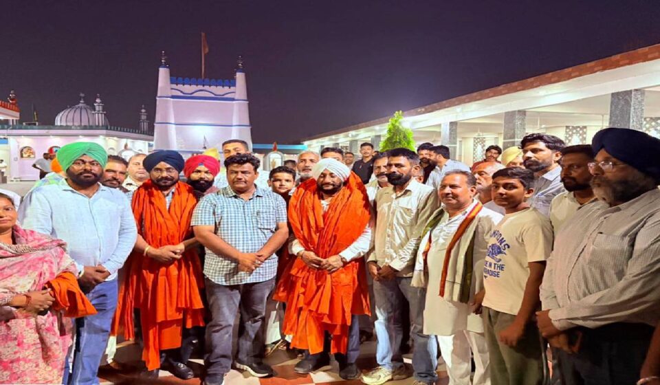 MLA Kulwant Singh interacting with villagers during a Lok Milni programme in Tardauli Hussainpur, SAS Nagar Mohali, discussing development projects and public welfare initiatives.