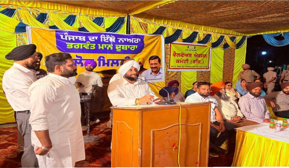 MLA Kulwant Singh interacting with members of the Welfare Action Committee during a community dialogue programme in SAS Nagar Mohali.