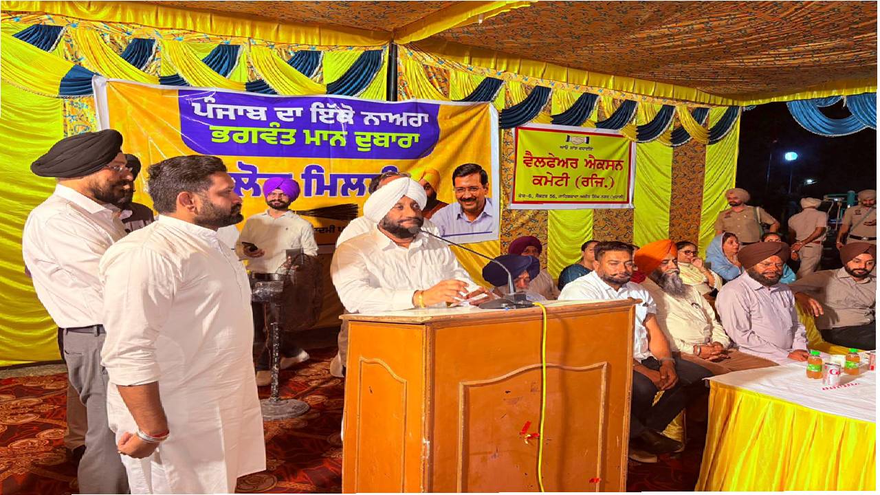 MLA Kulwant Singh interacting with members of the Welfare Action Committee during a community dialogue programme in SAS Nagar Mohali.