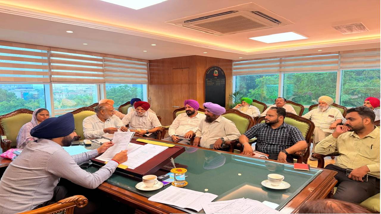 Mayor Sarabjeet Singh Samana meeting residents from different areas of SAS Nagar Mohali at his office to hear civic issues and public grievances
