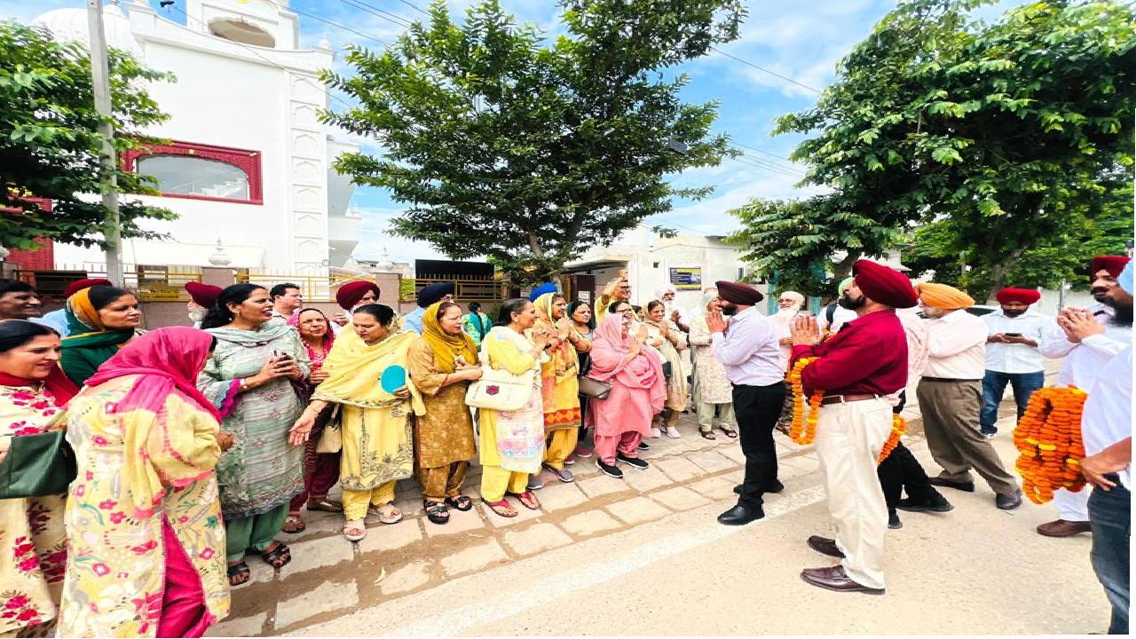 Mayor Sarabjeet Singh Samana flags off the Chief Minister's Pilgrimage Scheme bus from Sector 79, SAS Nagar Mohali, for senior citizens visiting major religious and historical sites