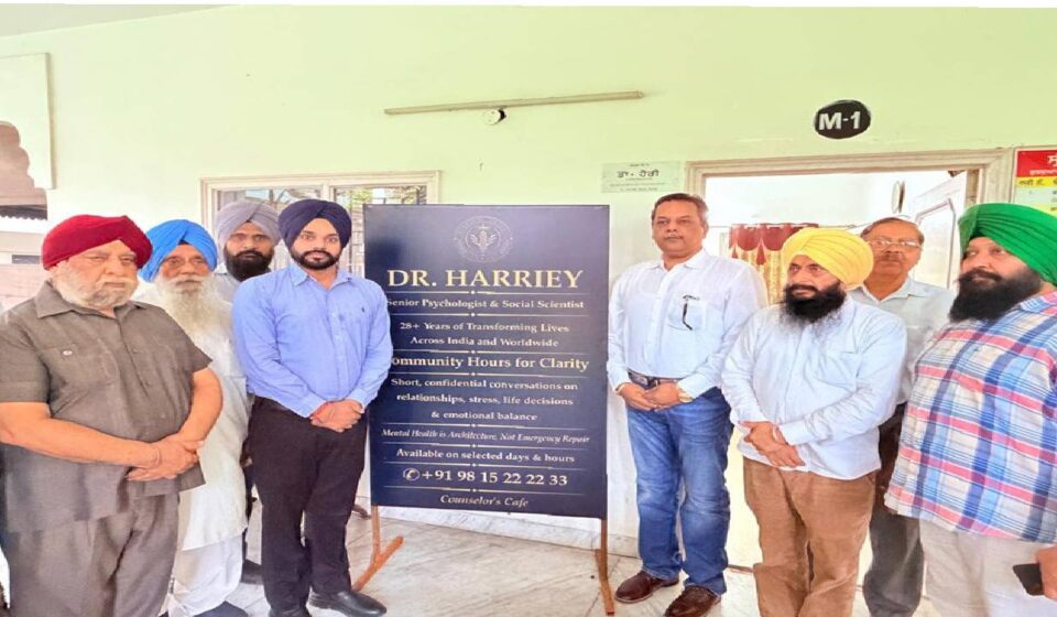 Mayor Sarabjeet Singh Samana attends the inauguration of the Community Mental Health Clinic at Gurdwara Sri Kalgidhar Singh Sabha, Phase 4, Mohali. Mayor Sarabjeet Singh Samana joins community members during the inauguration of the Community Mental Health Clinic at Gurdwara Sri Kalgidhar Singh Sabha, Phase 4, Mohali.