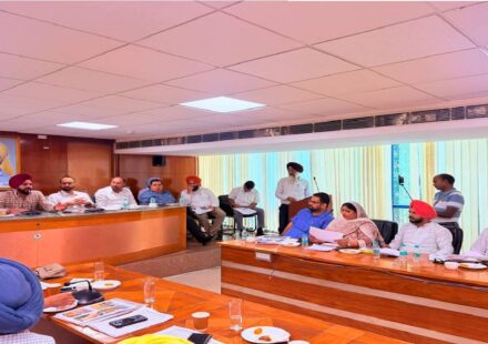 Mayor Sarabjeet Singh Samana chairs a meeting with Municipal Corporation councillors to discuss ward development and civic issues in SAS Nagar Mohali.