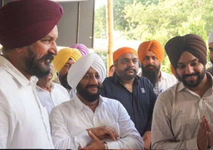 Mayor Sarabjeet Singh Samana offers prayers at Guru Ghar in Mohali after assuming office as Mayor and seeks blessings for the well-being of the people.