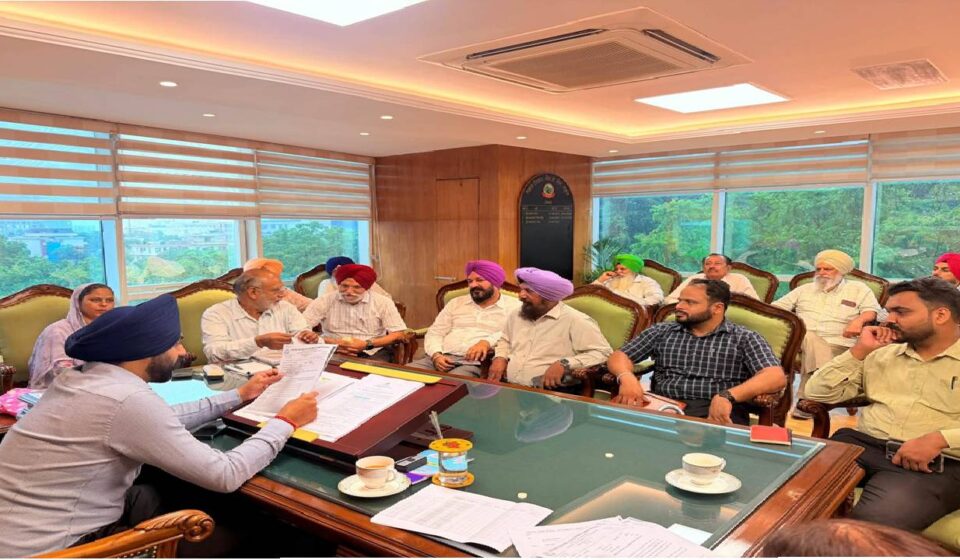 Mayor Sarabjeet Singh Samana meeting residents from different areas of SAS Nagar Mohali at his office to hear civic issues and public grievances.
