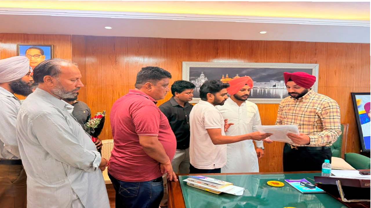 Mayor Sarabjeet Singh Samana meeting residents from different parts of SAS Nagar Mohali at his office to hear civic concerns and public grievances