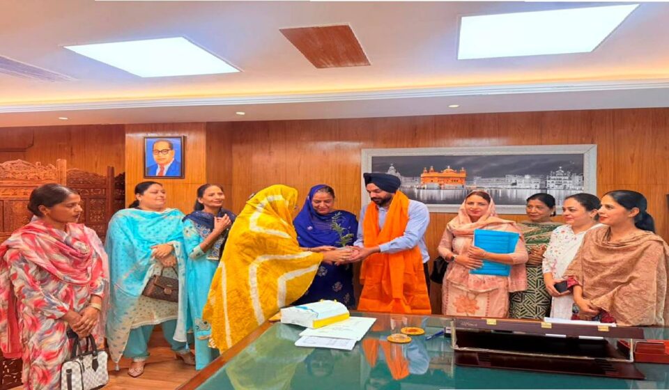 Mayor Sarabjeet Singh Samana meeting residents from different areas of SAS Nagar Mohali at his office to hear civic issues and public grievances