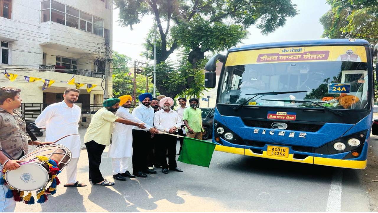 Mayor Sarabjeet Singh Samana flags off the Chief Minister's Pilgrimage Scheme bus from Sector 70 in SAS Nagar Mohali for senior citizens