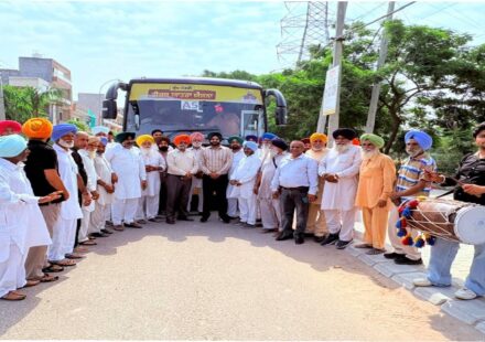 Mayor Sarabjeet Singh Samana flags off two Chief Minister's Pilgrimage Scheme buses from Mauli Baidwan in SAS Nagar Mohali for senior citizens.