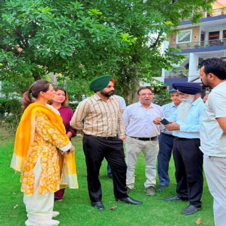 Mayor Sarabjeet Singh Samana visits the park in Ward 33, Sector 70, Mohali, interacts with residents, and inspects cleanliness and drainage works