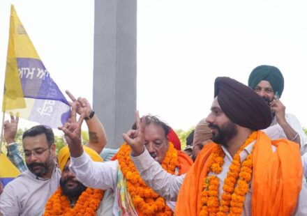 Mayor Sarabjeet Singh Samana expresses gratitude to the people of Mohali for their trust and support after assuming office