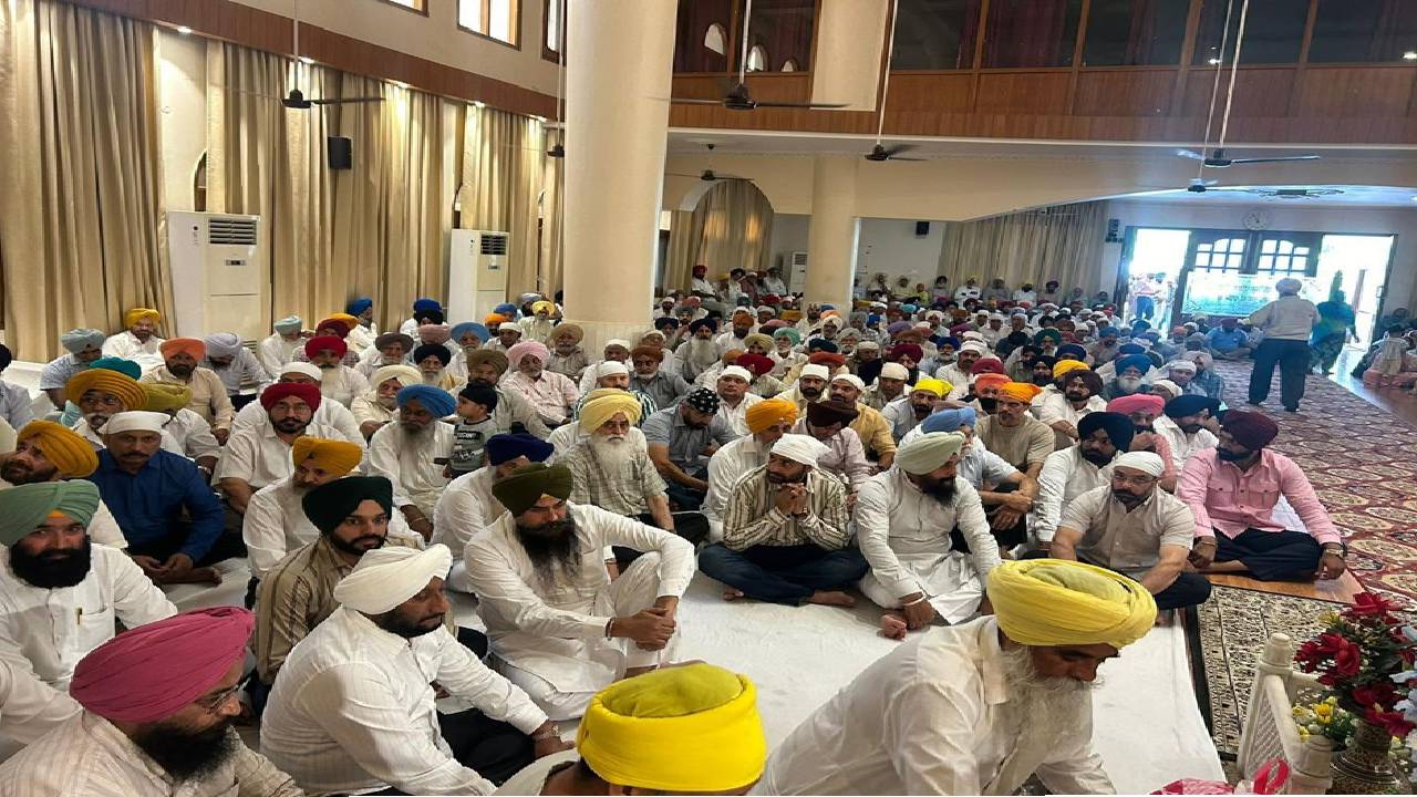 Mayor Sarabjeet Singh Samana attends the thanksgiving Path organised by Ward 33 Councillor Bibi Gurpreet Kaur Ji at a Gurdwara Sahib in Mohali