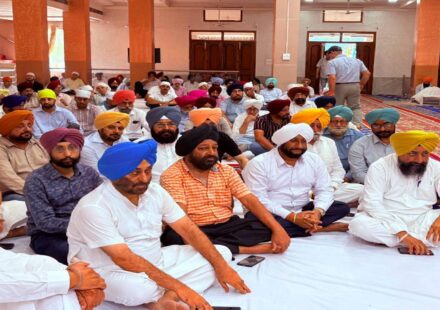 MLA Kulwant Singh attends the Antim Ardas ceremony of Sardarni Kulwant Kaur Ji at Gurdwara Sachkhand Sahib in Phase 3B1 Mohali.