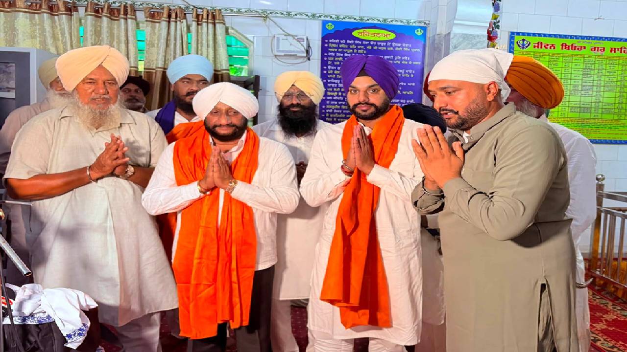 MLA Kulwant Singh participates in a Sukhmani Sahib path and prayer programme at Gurdwara Sahib in Samana Kalan.