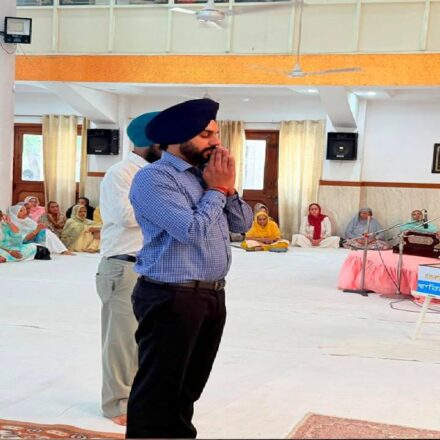 Mayor Sarabjeet Singh Samana attends the Antim Ardas of late Sardarni Swaran Kaur Ji at Gurdwara Sri Kalgidhar Singh Sabha, Phase 4, Mohali, and offers condolences to the family
