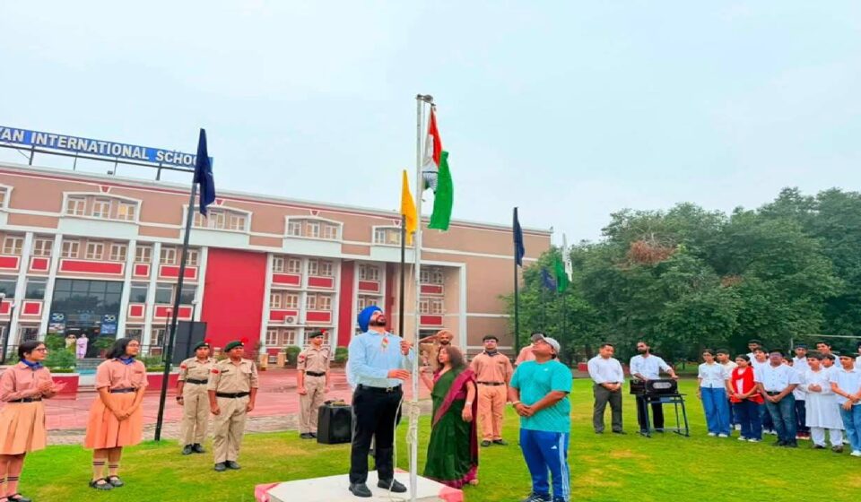 Mayor Sarabjeet Singh Samana hoists the Tricolour during the Independence Day celebration at Ryan International School Chandigarh, where he was once a student.