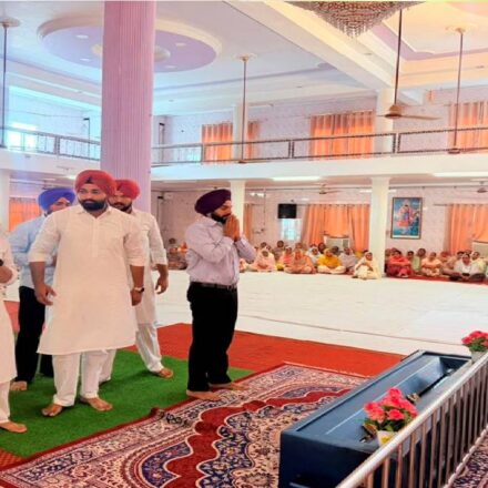 Mayor Sarabjeet Singh Samana attends the last prayer of late Sardarni Surinder Kaur Ji at Angitha Sahib Phase 8 Mohali and offers condolences to the family