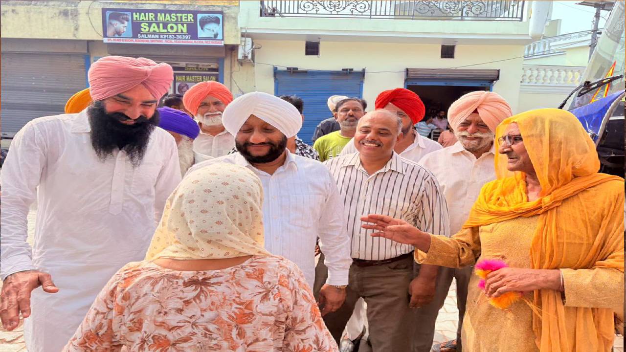 Senior pilgrims depart from Saneta village in Mohali under the Chief Minister Tirath Yatra Scheme.