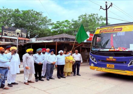Senior devotees depart from Sector 66 Mohali under the Chief Minister Tirath Yatra Scheme