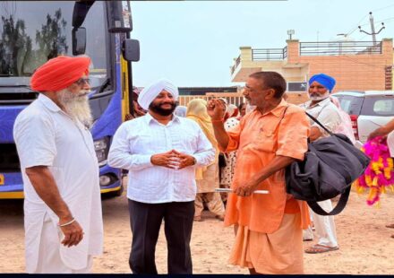 Senior pilgrims depart from Maujpur, Gobindgarh and Chachumajra villages in Mohali under the Chief Minister Tirath Yatra Scheme