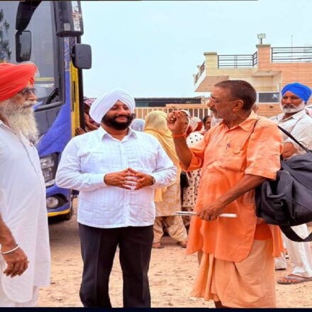 Senior pilgrims depart from Maujpur, Gobindgarh and Chachumajra villages in Mohali under the Chief Minister Tirath Yatra Scheme