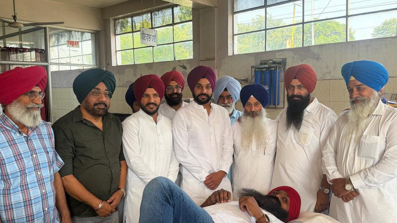 Mohali blood donation camp in Phase 5 for Manav Seva Sankalp Divas