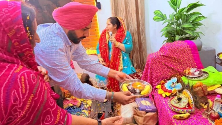 Mayor Sarabjeet Singh Samana Participates in Religious Programme in Mohali’s Sector-94