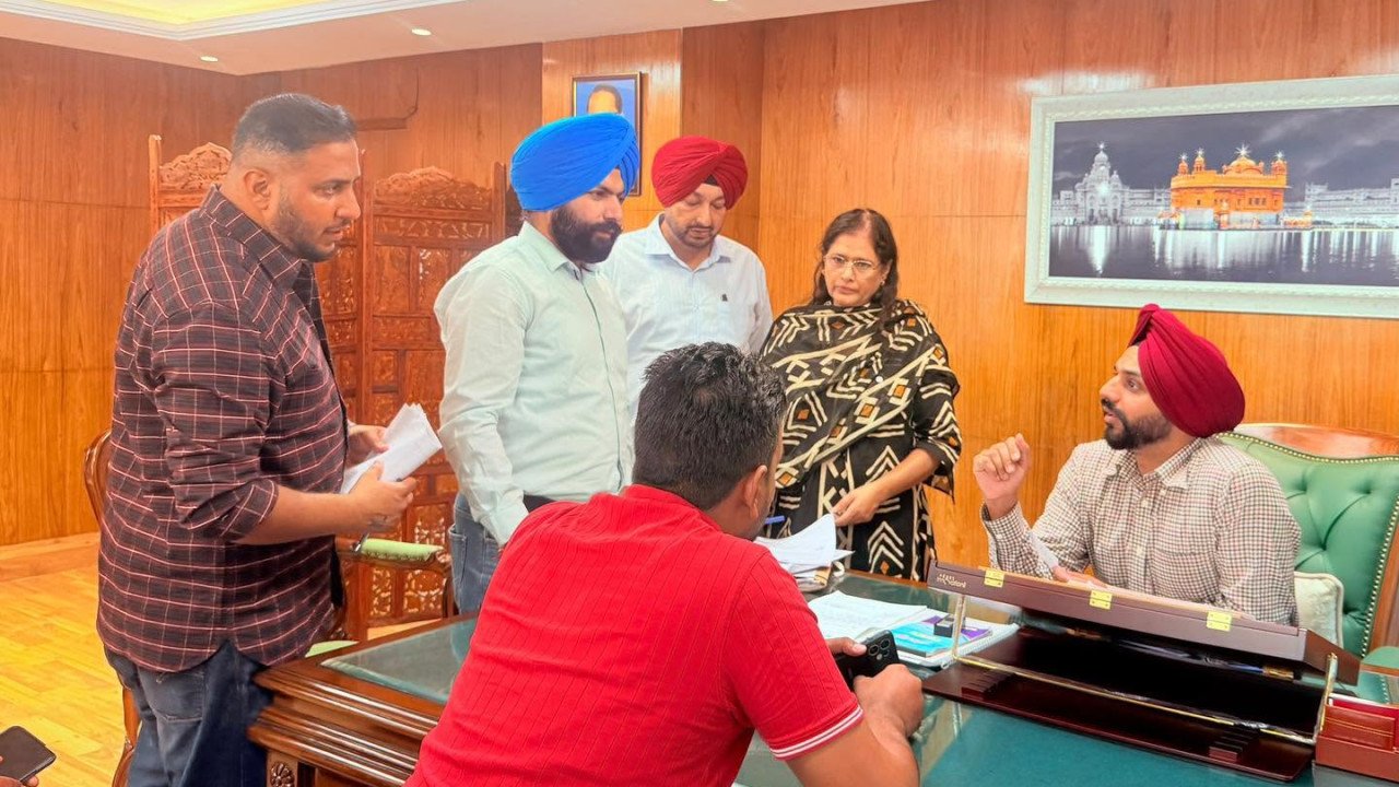 Area residents meeting with Sarabjeet Singh Samana