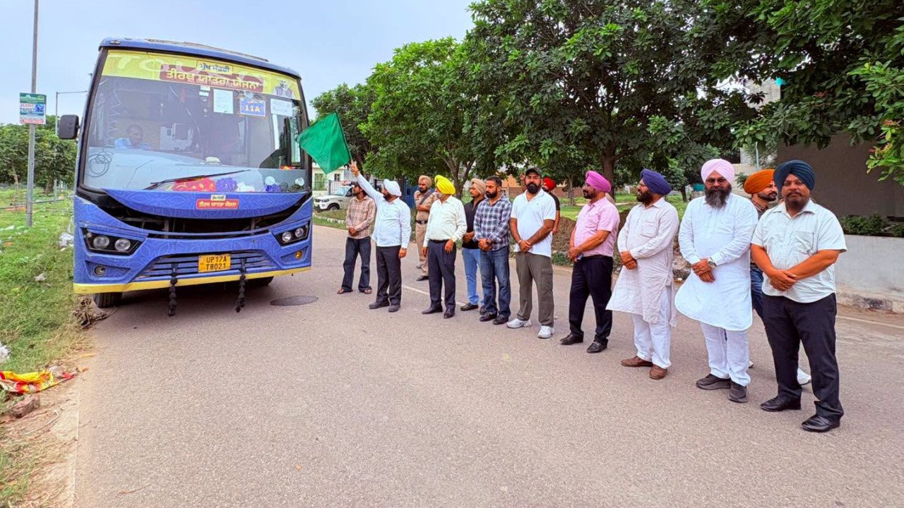 Mohali pilgrimage buses carrying elderly pilgrims from Phase 5 Aerocity and Kandala