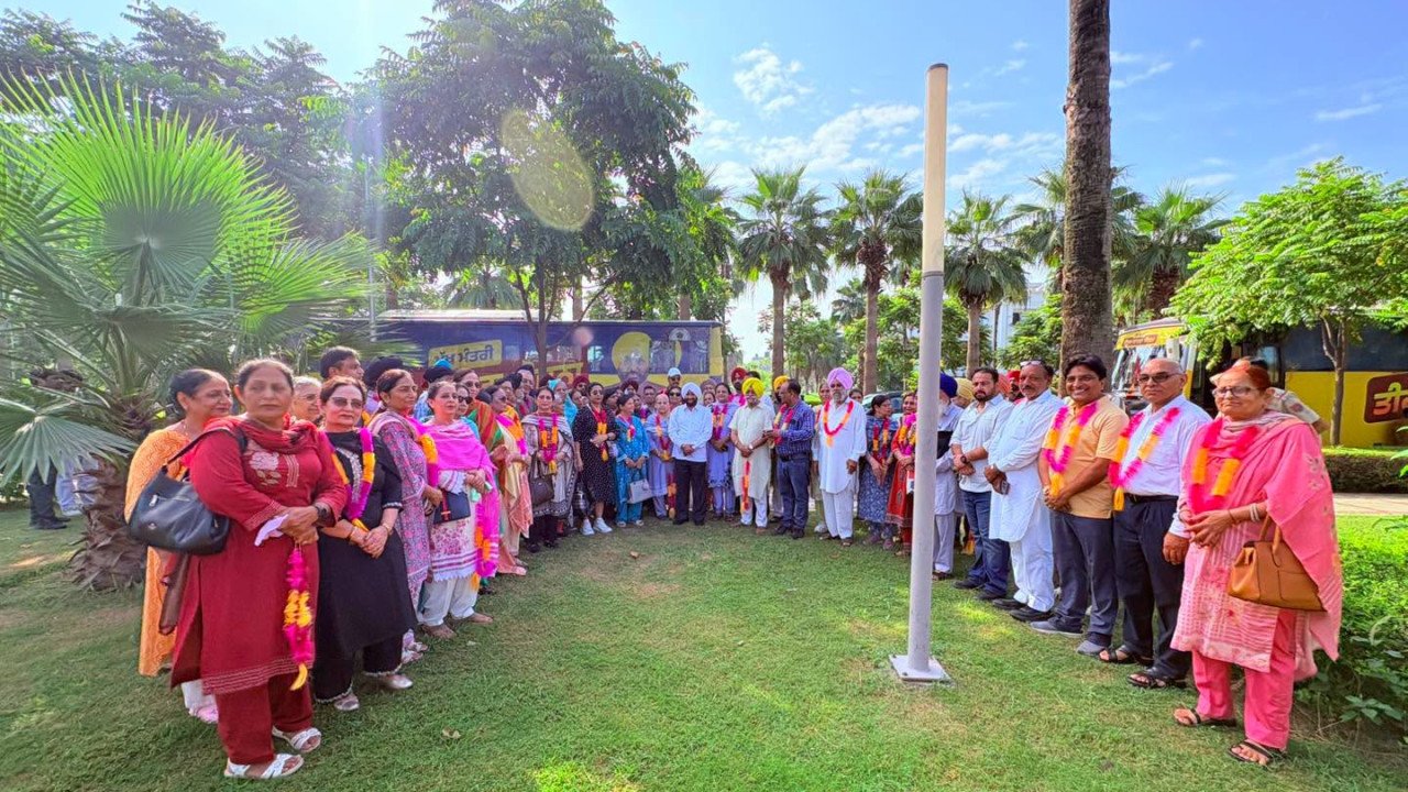 Mohali pilgrimage buses carrying elderly pilgrims from Wave Estate