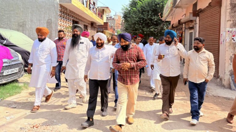 Kulwant Singh meets residents in Bahalolpur and Jujhar Nagar
