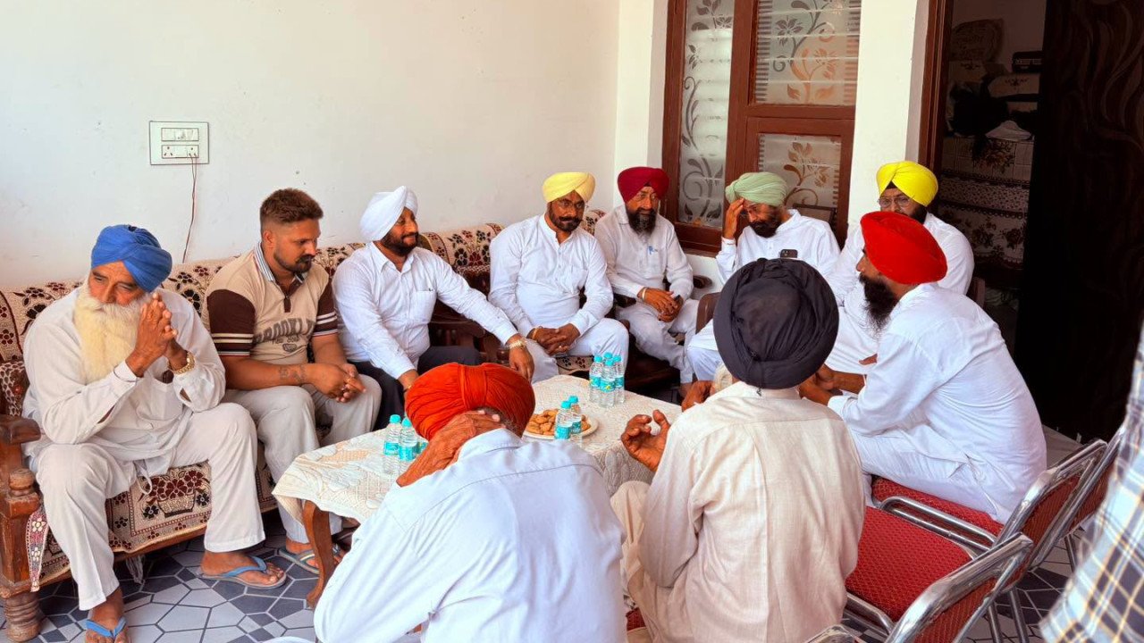 Minde Majra condolence visit by Kulwant Singh to Sardarni Gurdev Kaur Ji’s family
