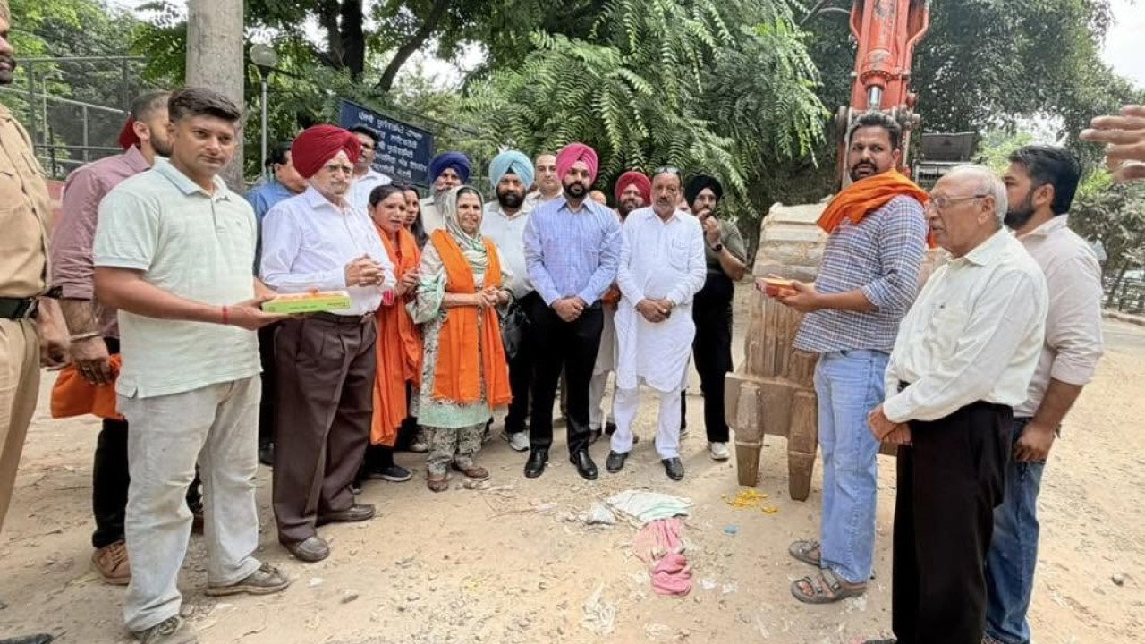 Phase-7 Mohali road construction work under way