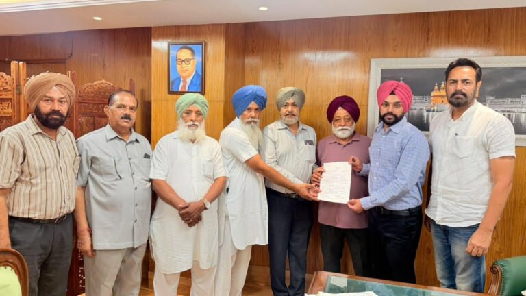 Sarabjeet Singh Samana Hears Mohali Ward Issues at Office