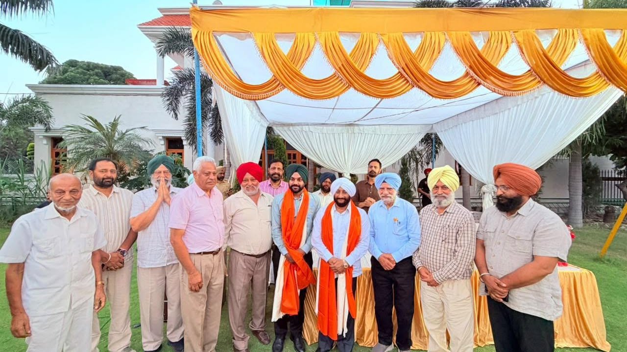Sector-70 meeting with Sarabjeet Singh Samana and Sri Sukhmani Sahib Society members